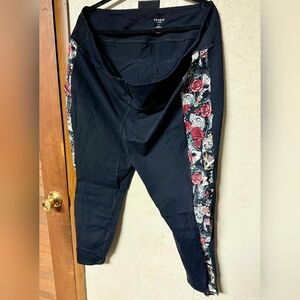 Torrid Black Floral Leggings